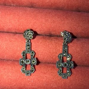 Filigree dainty earrings